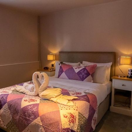 The Hare And Hounds Bed and Breakfast Fulbeck Exteriör bild
