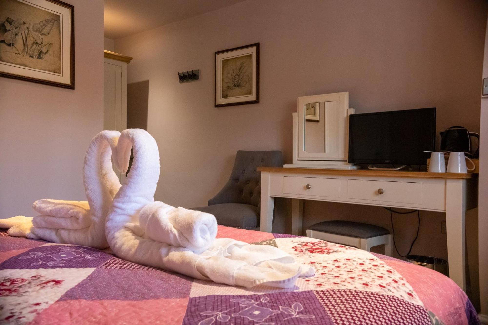 The Hare And Hounds Bed and Breakfast Fulbeck Exteriör bild